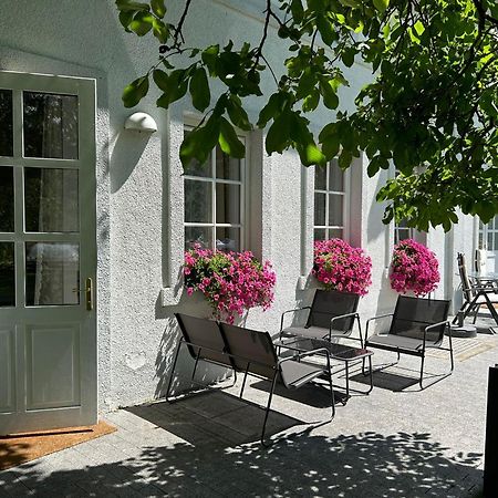Apartment Mit Gartenblick Und Terrasse Baden Ngoại thất bức ảnh